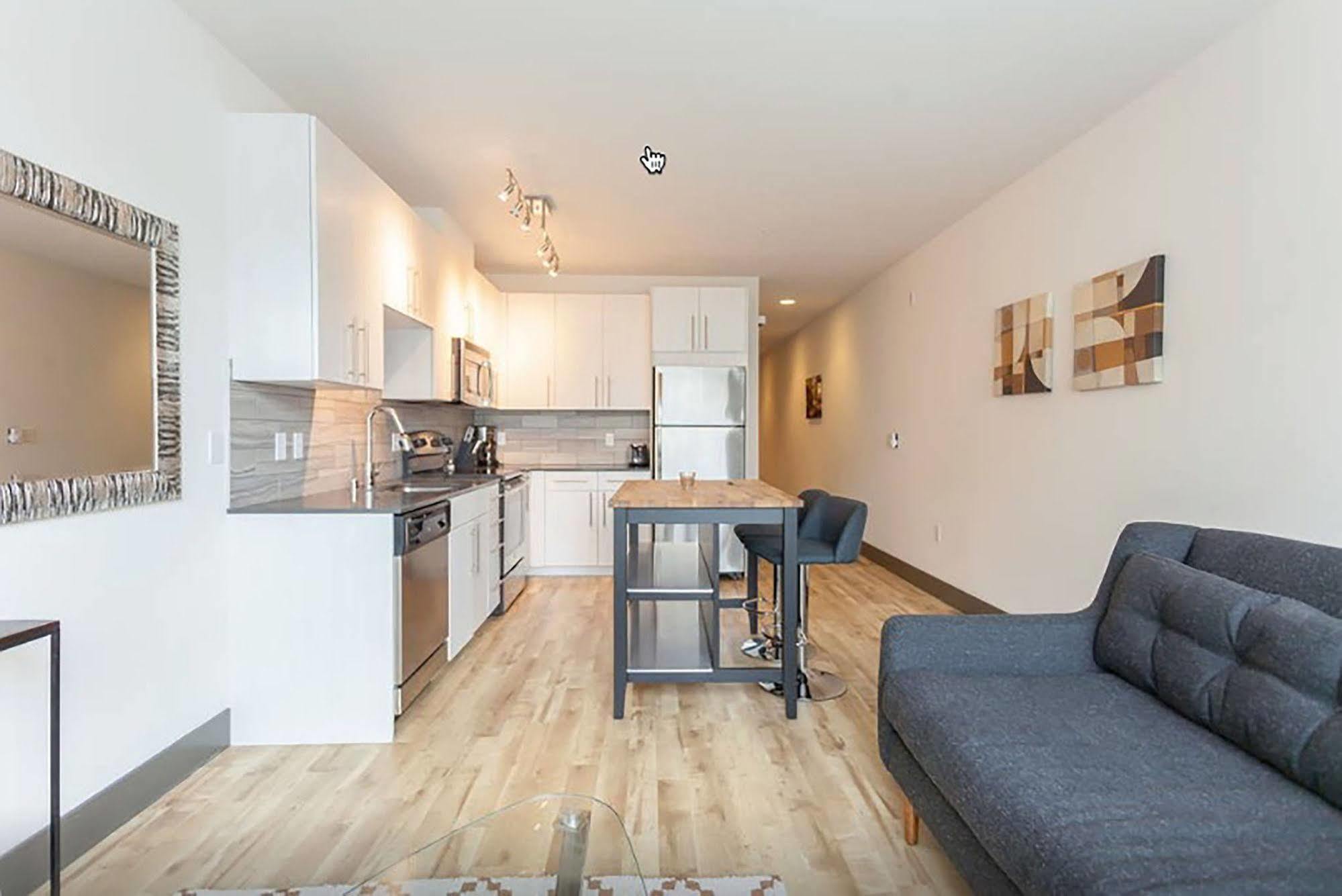 Belltown Waterfront Suites By Barsala Сиатъл Екстериор снимка