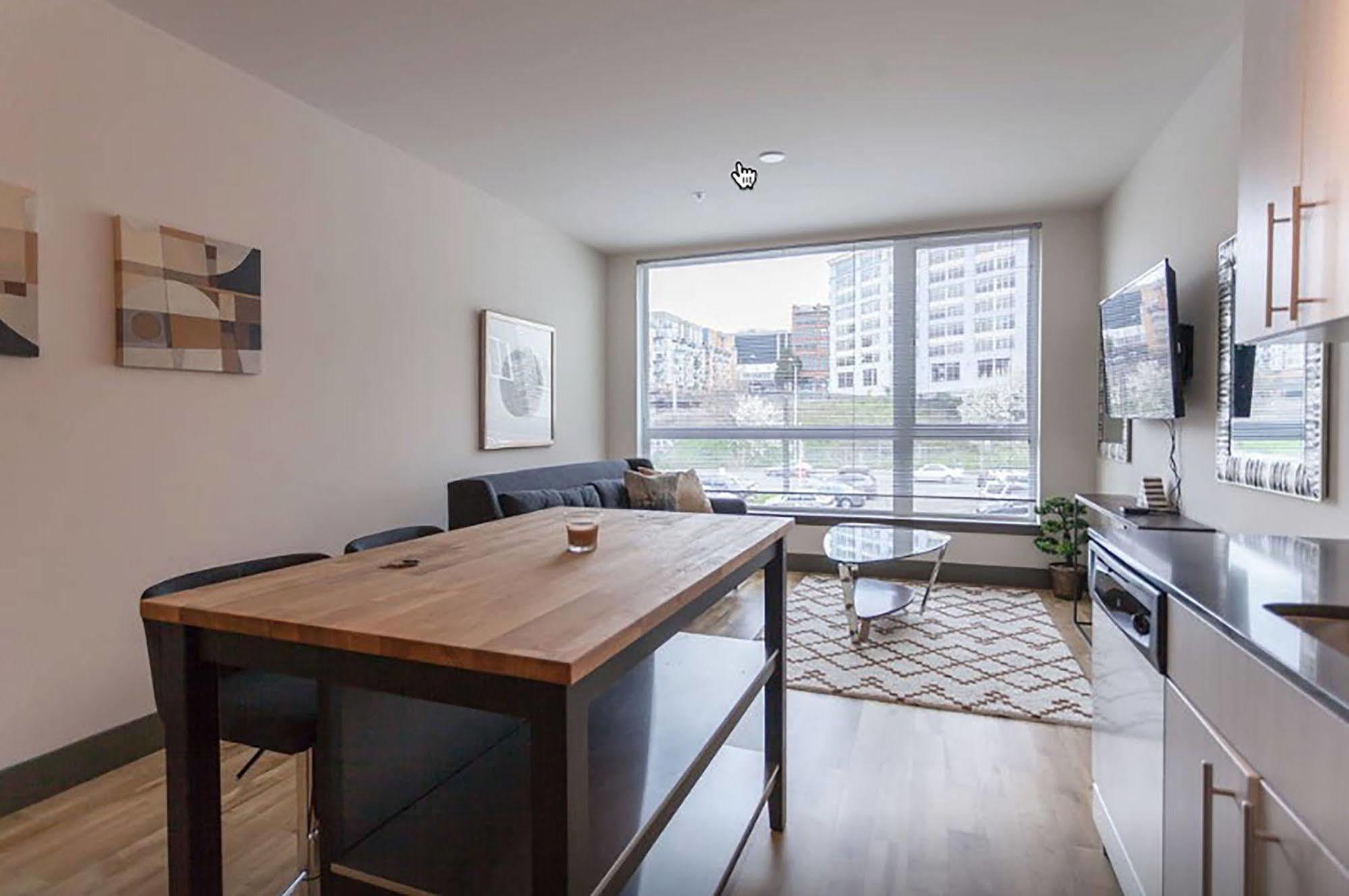 Belltown Waterfront Suites By Barsala Сиатъл Екстериор снимка