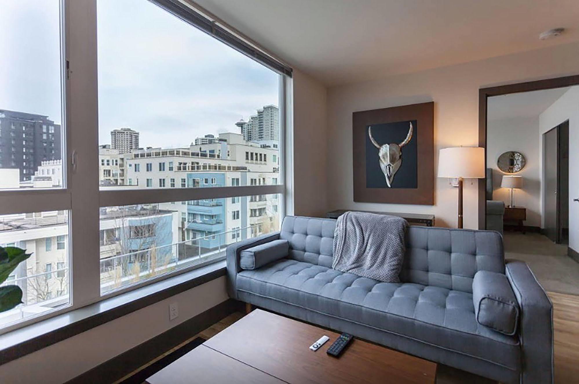Belltown Waterfront Suites By Barsala Сиатъл Екстериор снимка